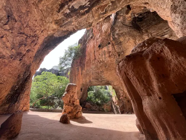 బిల్వ స్వర్గం గుహలు