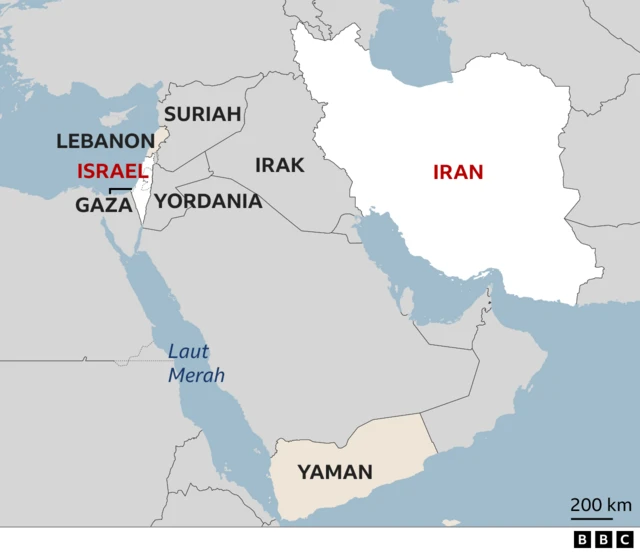 Iran Luncurkan Lebih Dari 300 Drone Dan Rudal Ke Israel Tensi Iran Luncurkan Lebih Dari 300 Drone Dan Rudal Ke Israel Tensi