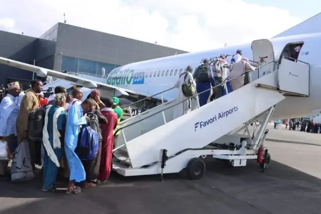 XAJJKA IYO SOOMAALIYA SANADKAN