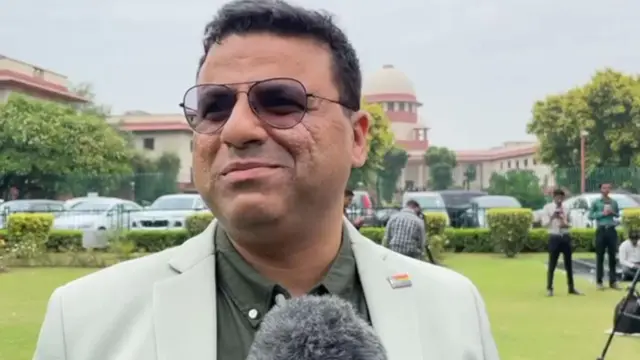 अभय डांग, मुख्य याचिकाकर्ता