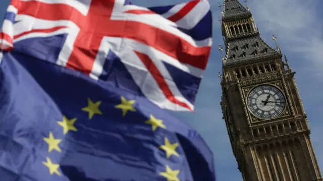 অবশেষে ইউরোপীয় ইউনিয়ন ছেড়ে বেরিয়ে এলো ব্রিটেন