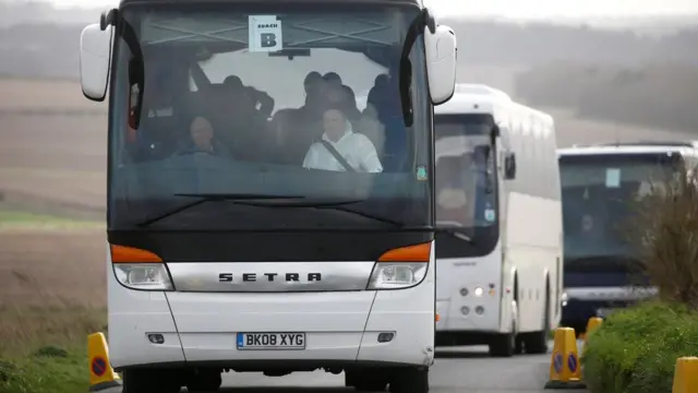 从"钻石公主"号撤回英国的旅客又被送进威勒尔（Wirral）一家指定医院隔离观察