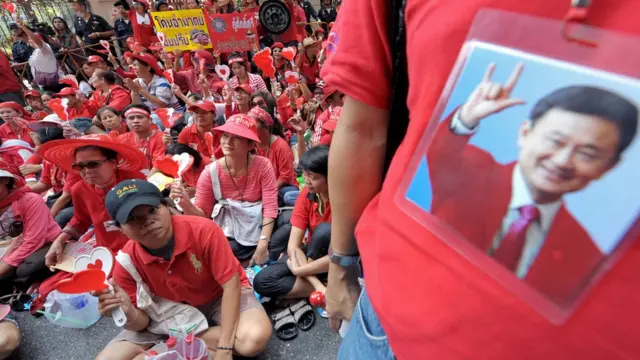 แดงสนับสนุนแม้ว