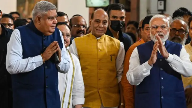 मोदी और धनखड़