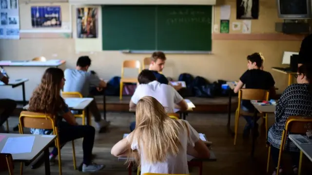 تلاميذ في صف دراسي