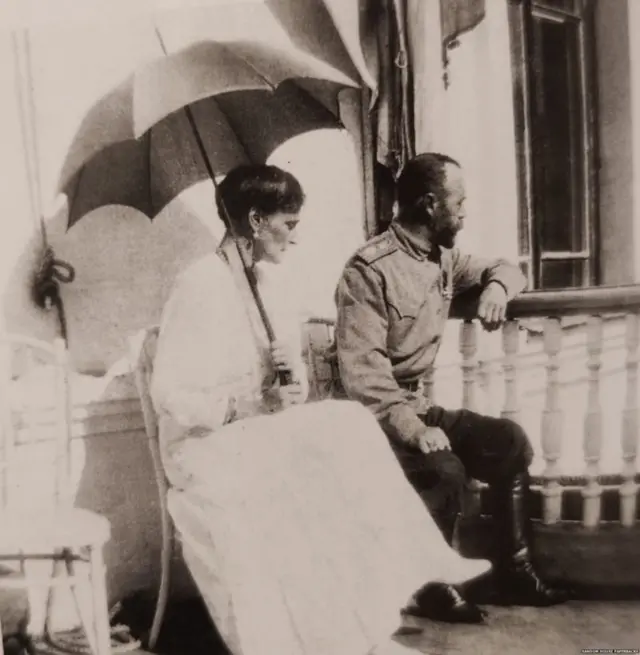 મહારાજા નિકોલસ દ્વિતિય અને રાણી એલેકઝેન્ડ્રા