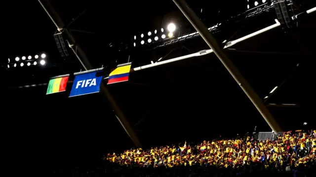 塞内加尔与哥伦比亚的赛事，间接成为日本队能否打进淘汰赛的决定性因素。