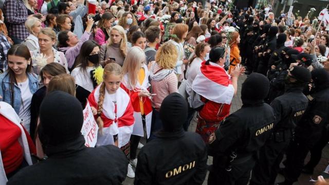 Цветы протеста: как женщины стали новой политической силой Беларуси | Forbes Woman