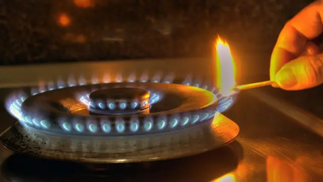 ओसीडी मंत्रचळः तुम्ही सतत हात धुता का? एखाद्या गोष्टीमुळे त्रास होईल अशी भीती वाटते का?