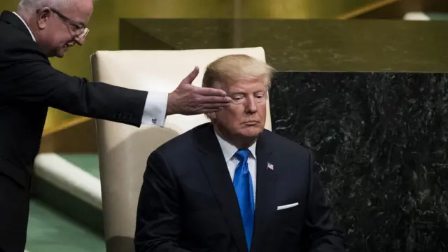 डोनल्ड ट्रंप