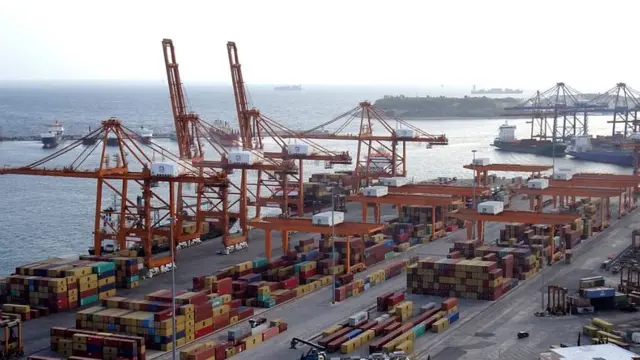 希腊比雷埃夫斯港