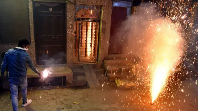 சித்தரிப்புப் படம் - பட்டாசு