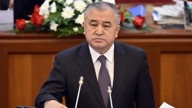 Соңку Баш мыйзамды өзгөртүү демилгеси Атамбаев-Текебаев тирешин күчөттү.