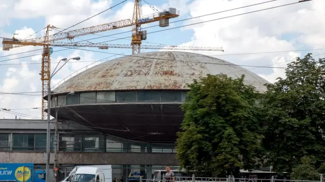 "Тарілка" на Либідській