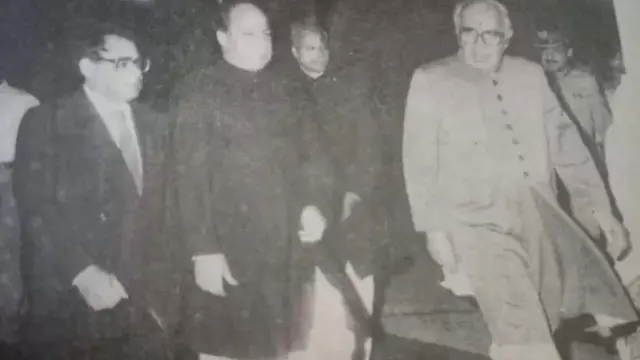 نواز شریف، اسحاق خان