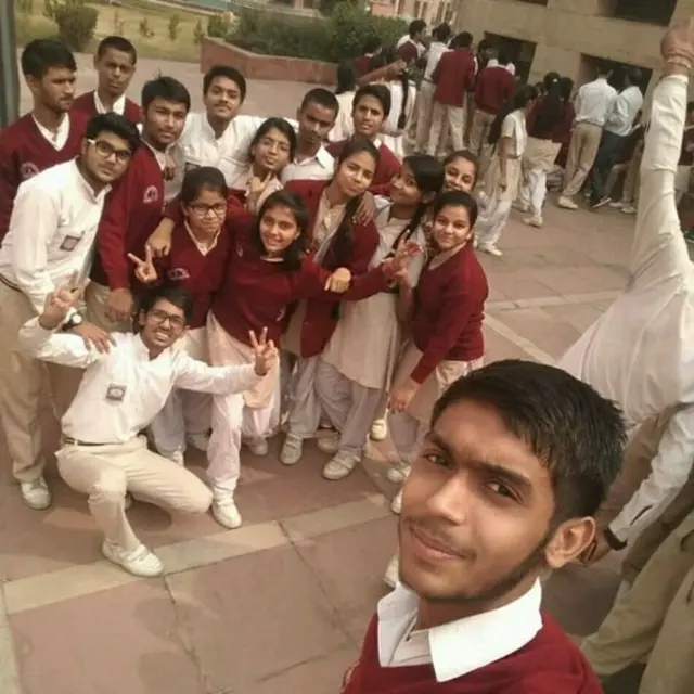 स्कूली बच्चे