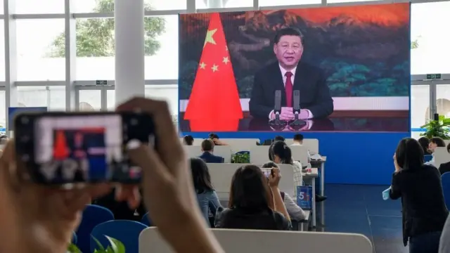 中国国家主席习近平接受邀请出席峰会。