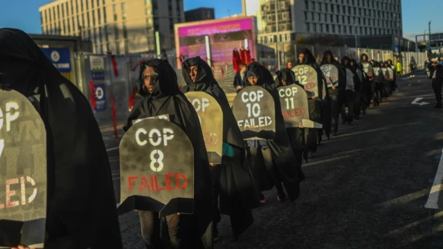 Les militants du climat sont souvent présents lors des négociations internationales pour réclamer plus de responsabilité.