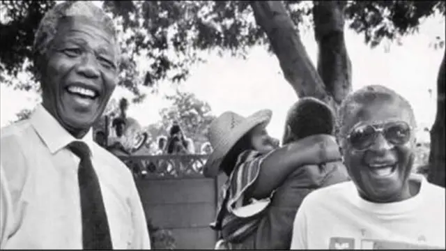 डेसमंड टूटू