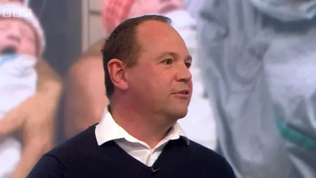 ไซมอน เบอร์นีย์-เอ็ดเวิร์ดส