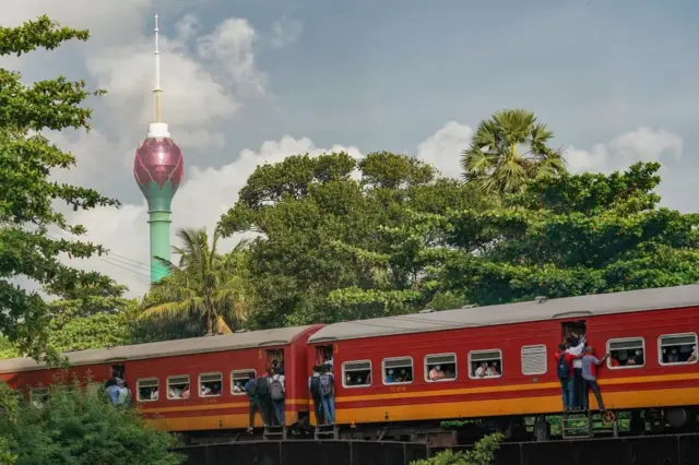 ශ්‍රී ලංකා ආර්ථිකය: ඊළඟ මාස 06 ඇතුළේ, මහා විශාල ගැටලුවක