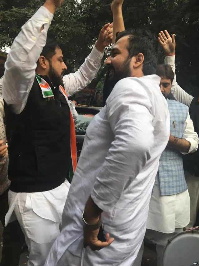 ਕਾਂਗਰਸ ਦੇ ਦਿੱਲੀ ਦਫਤਰ 'ਚ ਜਸ਼ਨ ਦਾ ਮਾਹੌਲ