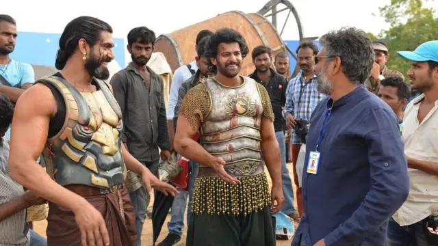 బాహుబలి షూటింగ్ సమయంలో రానా, ప్రభాస్ లతో రాజమౌళి