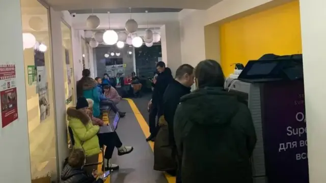 Один з пунктів незламності на Київщині, у Бучі