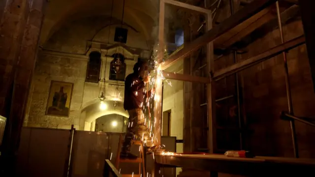 Trabajos en el Santo Sepulcro