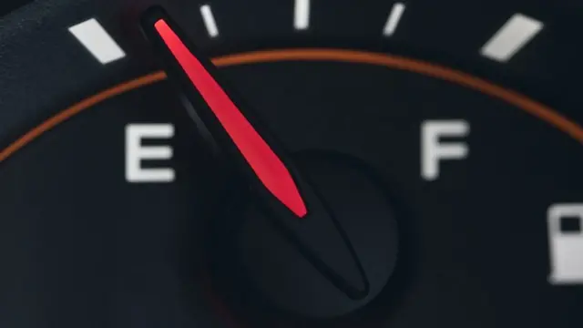 மோதி அரசு பெட்ரோல் விலையை குறைக்க மறுப்பது ஏன்?