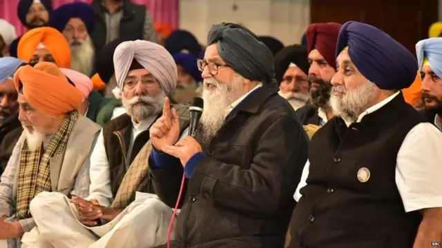 ਸੁਖਬੀਰ ਬਾਦਲ, ਪ੍ਰਕਾਸ਼ ਬਾਦਲ