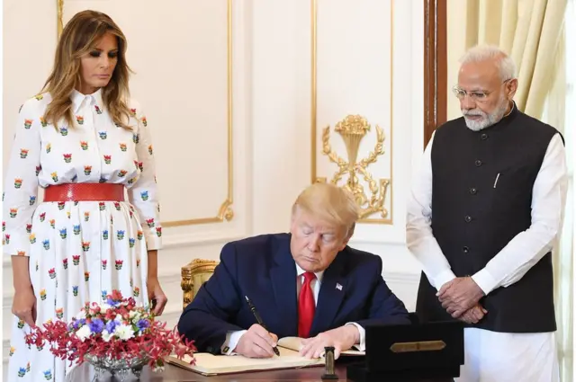 హైదరాబాద్ హౌస్‌లో డోనల్డ్ ట్రంప్, మెలానియా, మోదీ