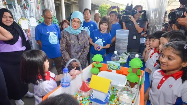 సింగపూర్ నీరు