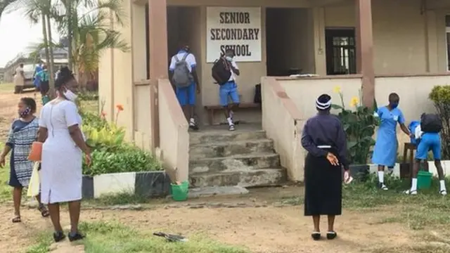 Awọn akẹkọọ Oyo wọle pada