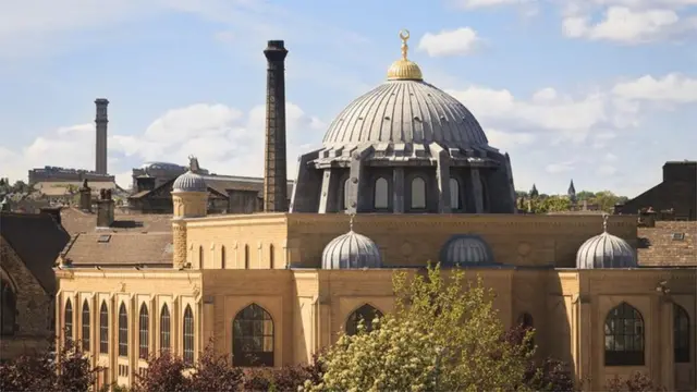 ব্র্যাডফোর্ডের কেন্দ্রীয় মসজিদের জানাজা থেকেই সংক্রমণ ছড়ায়