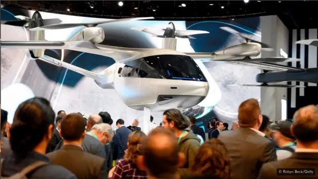 韩国现代集团为优步Elevate的城市空中交通服务设计的空中出租车S-A1在2020年1月正式展出。