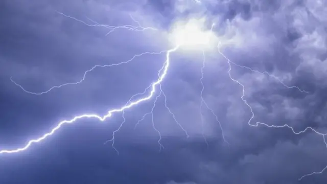 மின்னல்