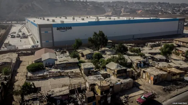 मैक्सिको में अमेज़ॉन का एक गोदाम, तिजुआना