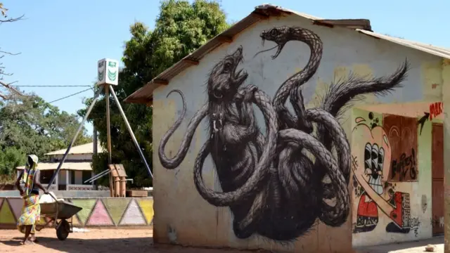 A Galoya, les graffitis attirent les touristes étrangers