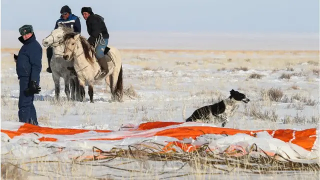 যাযাবর কাযাখ পশুপালকদের পালিয়ে যেতে হয়েছিল চীনে
