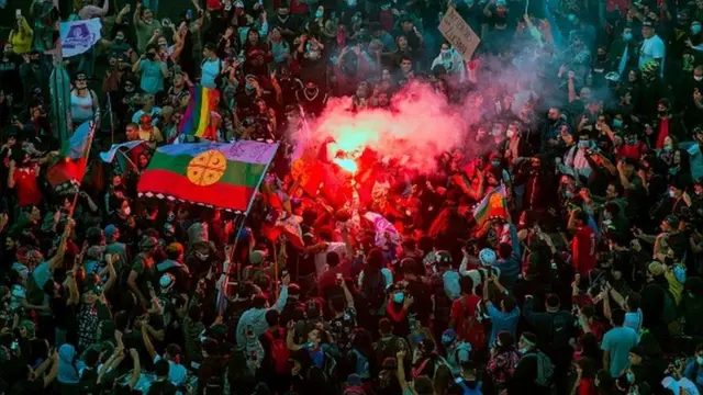 В ожидании результатов референдума в Сантьяго