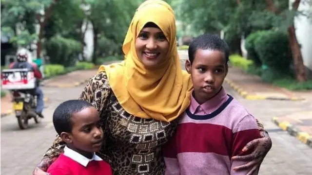 Hodan iyo labadeeda wiil