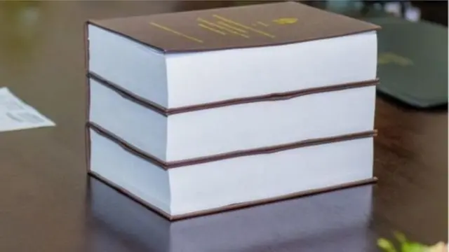 කොමිසන් සභා වාර්තාව පාර්ලිමේන්තුවට ඉදිරිපත් කරන ලෙස ඉල්ලීම් ලැබෙමින් ඇත.