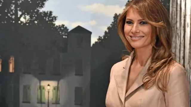 Меланія Трамп усміхалася