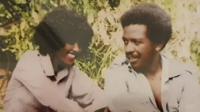 ኣፈወርቂ ምስ በዓልቲ ቤቱ ፋጥና ኣብ ሳሕል