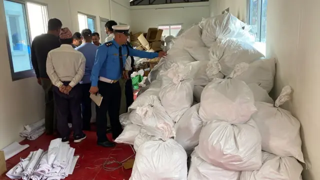 निर्वाचन सामग्री