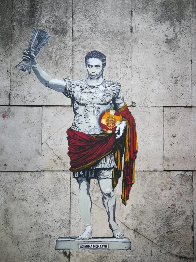 Roma sokakları UEFA Konferans Ligi