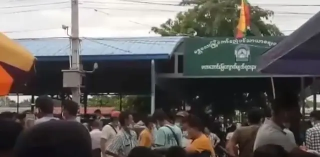 မန္တလေးမြို့မှာ ပထမဆုံးအကြိမ် ကျောက်သမားတွေ ရာချီအဖမ်းခံရတဲ့ ဖြစ်စဥ်ဖြစ်ခဲ့တဲ့ ကျောက်ရောင်းဝယ်ရေးစခန်း (၂၀၂၁ ပုံဟောင်း)