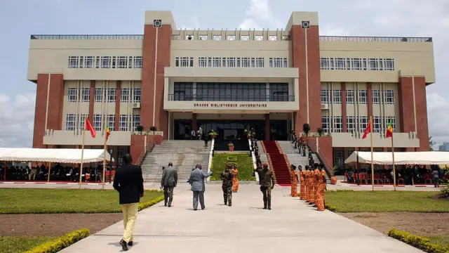 Une mission aura lieu au Congo en juillet, afin de régler la question de la dette scolaire.