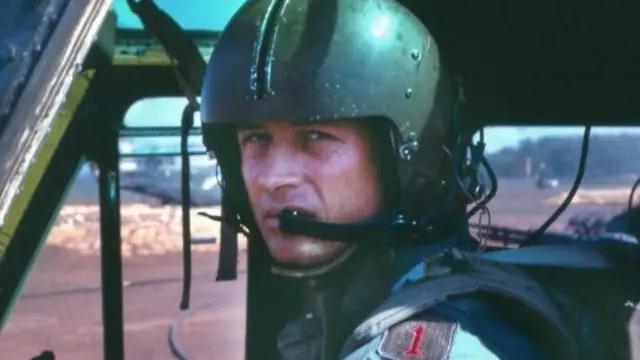 ヴェトナム戦争で命令に背いた元米軍パイロットに最高勲章